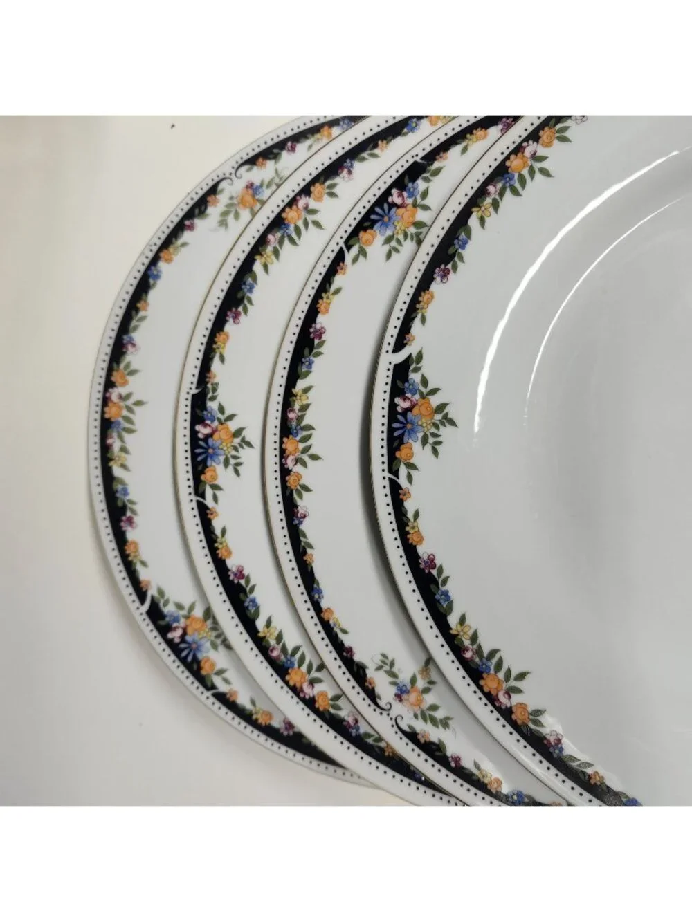 4- Fine China 10